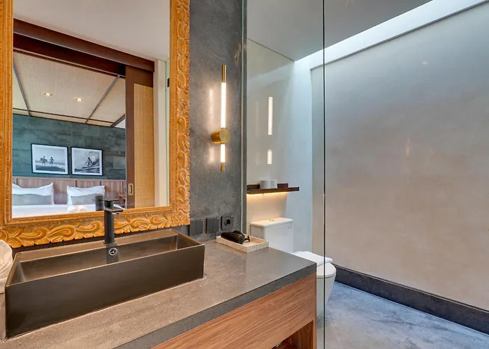 Villa New Luxury 5br Pasisi 10 In Canggu