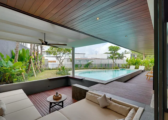 Villa New Luxury 5br Pasisi 10 In Canggu