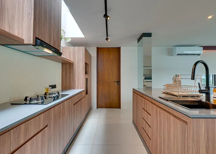 Villa New Luxury 5br Pasisi 10 In