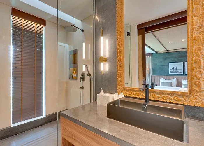New Luxury 5br Pasisi 10 In Canggu